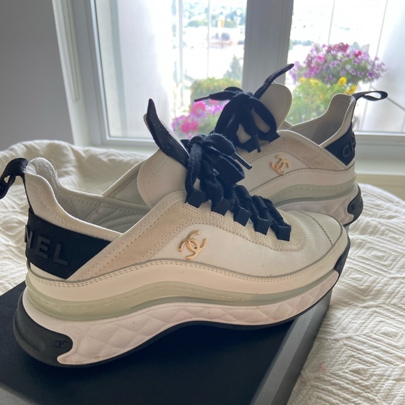 Channel sneakers - Picture 2 of 8